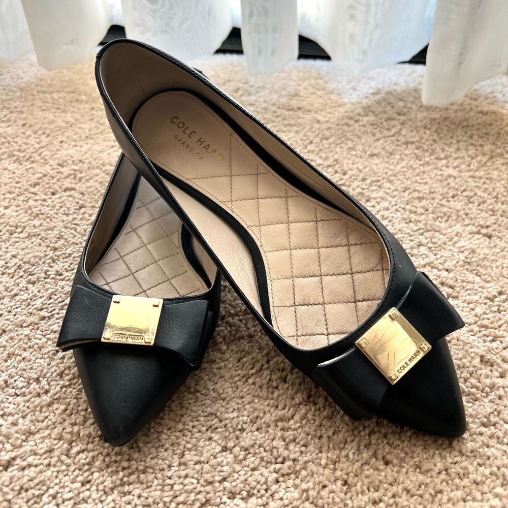 Cole Hann Tali Bow Skimmer Flats (black)